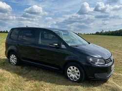Schwarz Gebraucht 2011 VW Touran Trendline Van / Kleinbus | 6.350 € (Fairer Preis)