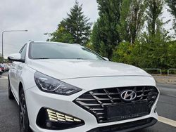 Weiß Gebraucht 2021 Hyundai i30 Kombi | 10.890 € (Fairer Preis)