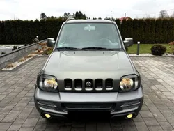 Grau Gebraucht 2011 Suzuki Jimny Style SUV | 11.000 € (Guter Preis)