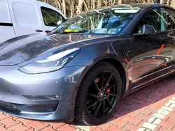 Grau Gebraucht 2019 Tesla Model 3 Long Range Limousine | 22.000 €