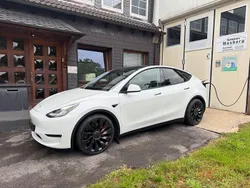 Weiß Gebraucht 2022 Tesla Model Y Performance SUV | 35.899 € (Guter Preis)