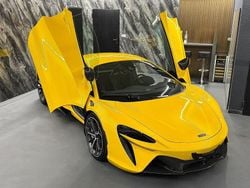 Gelb Gebraucht 2024 McLaren Artura | 229.000 € (Superpreis)