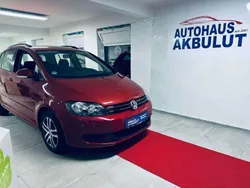 Rot Gebraucht 2009 VW Golf Plus Cross Comfortline Van / Kleinbus | 3.950 € (Guter Preis)