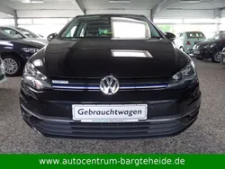 Schwarz Gebraucht 2019 VW Golf VII Comfortline Limousine | 8.999 € (Fairer Preis)