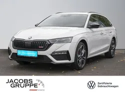 Weiß Gebraucht 2023 Skoda Octavia RS Kombi | 32.930 € (Etwas zu teuer)