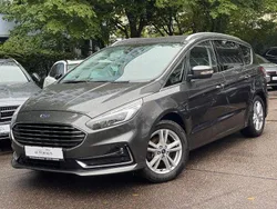 Grau Gebraucht 2020 Ford S-MAX Titanium Van / Kleinbus | 15.990 € (Guter Preis)