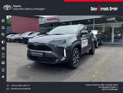 Grey metallic Neu 2025 Toyota Yaris Cross SUV | 30.880 €