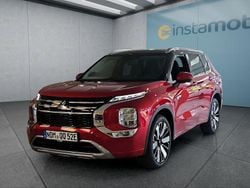 Rot Gebraucht 2025 Mitsubishi Outlander P-HEV SUV | 56.299 €