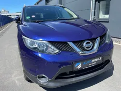 Blau Gebraucht 2015 Nissan Qashqai 360º SUV | 10.990 € (Fairer Preis)