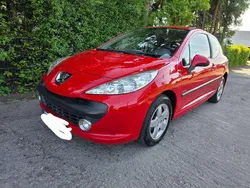 Rot aden/deckende lackierung Gebraucht 2009 Peugeot 207 Urban Move Kleinwagen | 1.100 € (Guter Preis)