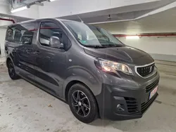 Peugeot Traveller