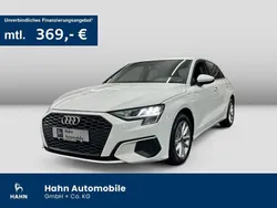 Weiß Gebraucht 2023 Audi A3 Sportback Sport Limousine | 26.930 € (Fairer Preis)
