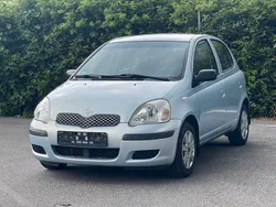 Blau Gebraucht 2005 Toyota Yaris Sol Limousine | 2.999 € (Etwas zu teuer)