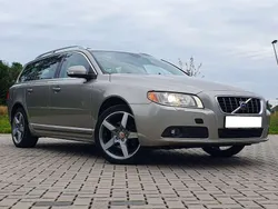 Beige Gebraucht 2008 Volvo V70 Kombi | 5.200 € (Fairer Preis)