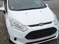 Weiß Gebraucht 2013 Ford B-MAX Trend Van / Kleinbus | 9.000 € (Fairer Preis)
