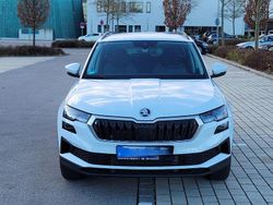 Weiß Gebraucht 2025 Skoda Karoq Tour SUV | 35.500 € (Etwas zu teuer)