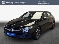 Kosmosschwarz metallic Gebraucht 2022 Mercedes A180 Style Limousine | 24.755 € (Guter Preis)