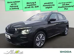 Blackmagic perleffekt Neu 2025 Skoda Kamiq Drive SUV | 29.299 € (Fairer Preis)