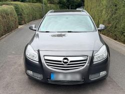 Grau Gebraucht 2011 Opel Insignia Kombi | 7.099 €