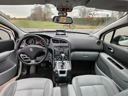 Weiß Gebraucht 2012 Peugeot 5008 Van / Kleinbus | 6.200 € (Fairer Preis)