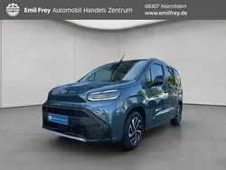 Libeccio blue Gebraucht 2024 Toyota Proace Verso City Kombi | 25.900 € (Guter Preis)