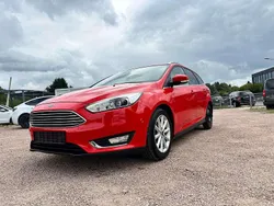 Racerot Gebraucht 2015 Ford Focus Titanium Kombi | 7.950 € (Fairer Preis)