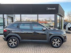 Black pearlschwarz Gebraucht 2025 Dacia Duster Expression SUV | 24.660 € (Fairer Preis)