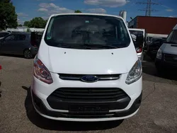 Weiß Gebraucht 2017 Ford Tourneo Custom Van / Kleinbus | 18.990 € (Fairer Preis)