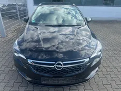 Schwarz Gebraucht 2017 Opel Astra Kombi | 7.999 € (Guter Preis)