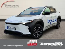 Weiss Gebraucht 2023 Toyota bZ4X SUV | 30.750 € (Superpreis)