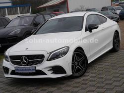 Weiß Gebraucht 2019 Mercedes C220 AMG line Coupé | 27.965 € (Fairer Preis)