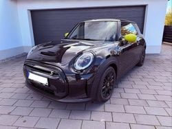 Schwarz Gebraucht 2022 Mini Cooper SE Classic Kleinwagen | 17.500 € (Guter Preis)