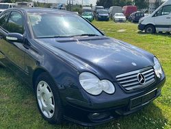Blau Gebraucht 2005 Mercedes C160 Coupé | 1.200 € (Guter Preis)