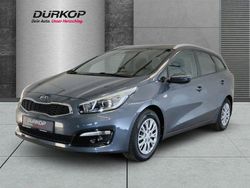 Blau Gebraucht 2018 Kia Ceed Sportswagon Attract Kombi | 11.980 € (Guter Preis)