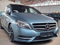Blau Gebraucht 2011 Mercedes B200 Van / Kleinbus | 9.290 € (Teuer)
