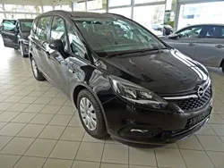 Schwarz Gebraucht 2017 Opel Zafira Edition Van / Kleinbus | 10.700 € (Guter Preis)