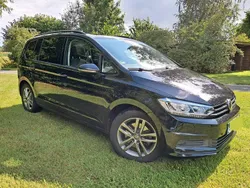 Schwarz Gebraucht 2016 VW Touran Comfortline Van / Kleinbus | 16.500 € (Fairer Preis)
