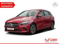Rot Gebraucht 2021 Mercedes B200 AMG line Van / Kleinbus | 23.990 € (Fairer Preis)
