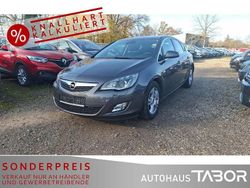 Karbongrau/technical grey Gebraucht 2011 Opel Astra Innovation Limousine | 5.885 € (Guter Preis)