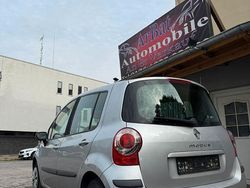 Grau Gebraucht 2006 Renault Modus Dynamique Van / Kleinbus | 3.300 € (Etwas zu teuer)