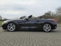 Black sapphire metallic (schwarz) Gebraucht 2022 BMW Z4 M Sport Cabrio | 39.950 € (Guter Preis)