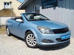 Blau Gebraucht 2007 Opel Astra Cabriolet Edition Cabrio | 2.450 € (Guter Preis)