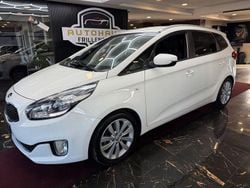 Weiß Gebraucht 2015 Kia Carens Edition 7 Van / Kleinbus | 13.950 € (Teuer)
