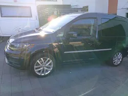 Schwarz Gebraucht 2017 VW Caddy Trendline Van / Kleinbus | 16.500 € (Fairer Preis)
