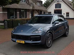 Blau Gebraucht 2017 Porsche Cayenne Turbo Sport SUV | 57.900 €