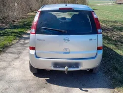 Grau Gebraucht 2005 Opel Meriva Edition Van / Kleinbus | 1.200 € (Guter Preis)