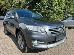 Grau Gebraucht 2012 Toyota RAV4 Travel SUV | 7.199 € (Superpreis)