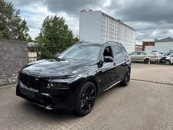 Schwarz Gebraucht 2024 BMW X7 M Sport SUV | 109.000 € (Etwas zu teuer)
