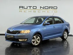 Blau Gebraucht 2015 Skoda Rapid Limousine | 11.990 € (Fairer Preis)