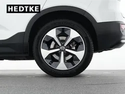 Weiß Gebraucht 2023 Volvo XC40 Plus SUV | 36.990 € (Fairer Preis)